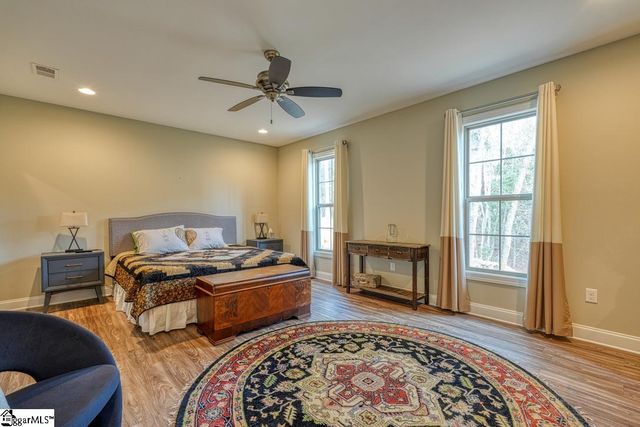 813 Grande Dunes Way, Inman, SC 29349