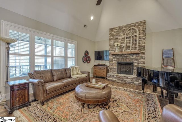 813 Grande Dunes Way, Inman, SC 29349