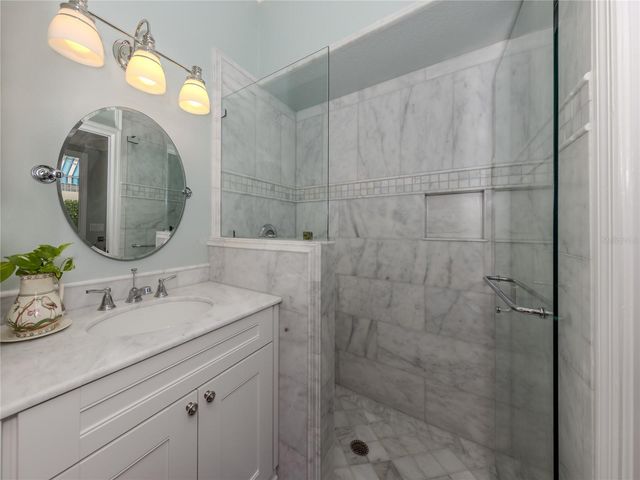 228 VESTAVIA DRIVE, Venice, FL 34292