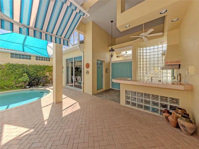 228 VESTAVIA DRIVE, Venice, FL 34292