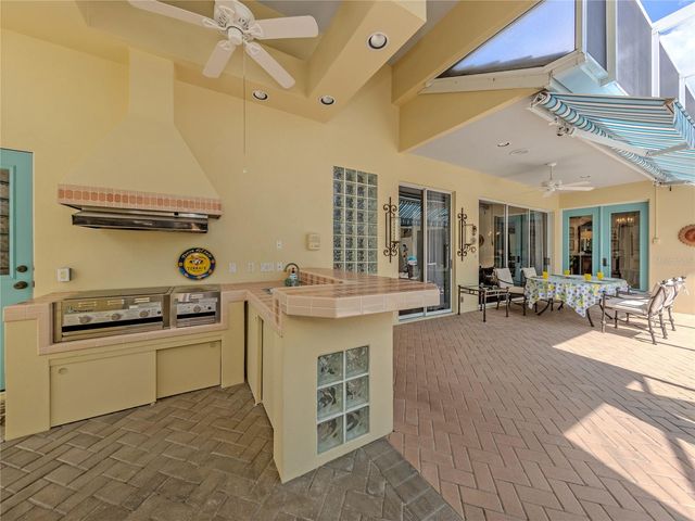 228 VESTAVIA DRIVE, Venice, FL 34292