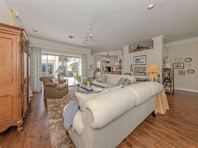 228 VESTAVIA DRIVE, Venice, FL 34292