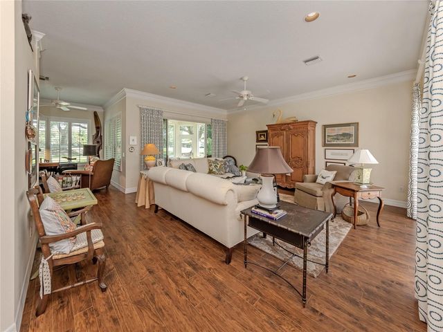 228 VESTAVIA DRIVE, Venice, FL 34292
