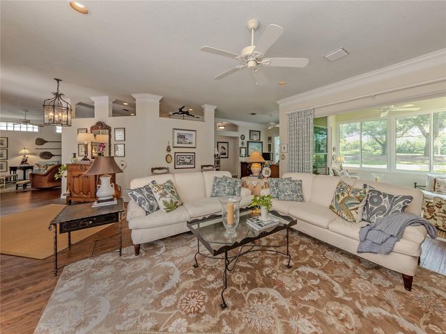 228 VESTAVIA DRIVE, Venice, FL 34292