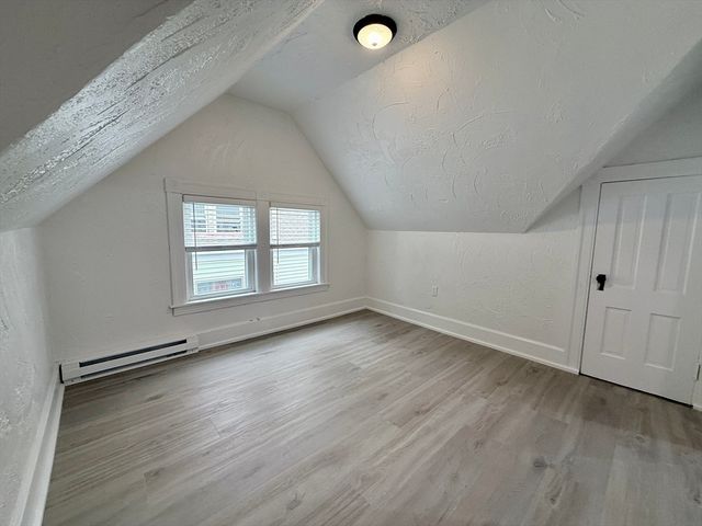 5 Stoneland Rd 3, Worcester, MA 01603