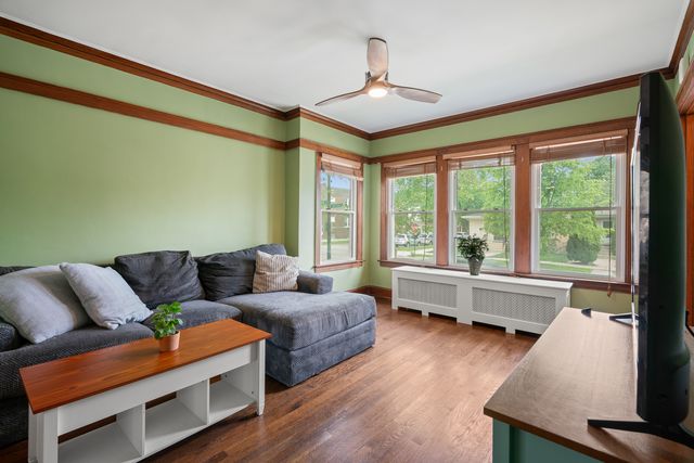 2605 N Oak Park Avenue, Chicago, IL 60707