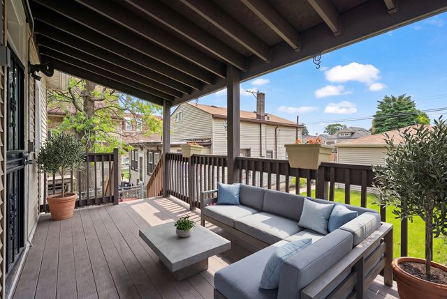 2605 N Oak Park Avenue, Chicago, IL 60707