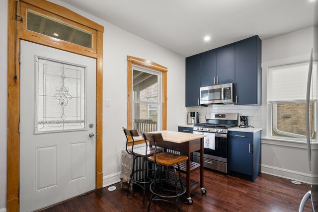2605 N Oak Park Avenue, Chicago, IL 60707