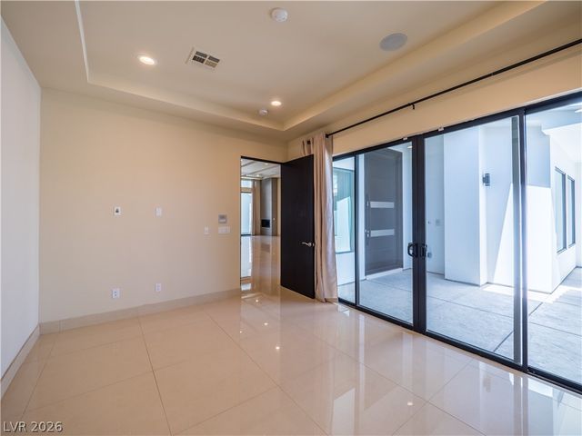 7447 Yonie Court, Las Vegas, NV 89117