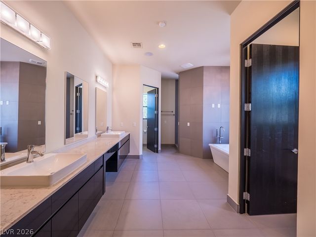 7447 Yonie Court, Las Vegas, NV 89117