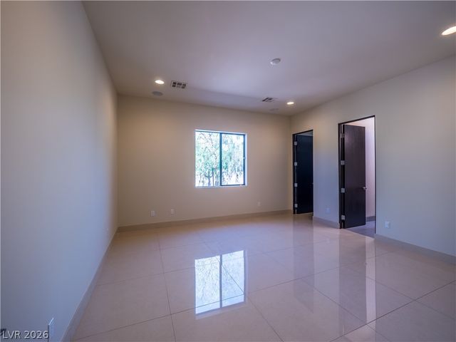7447 Yonie Court, Las Vegas, NV 89117
