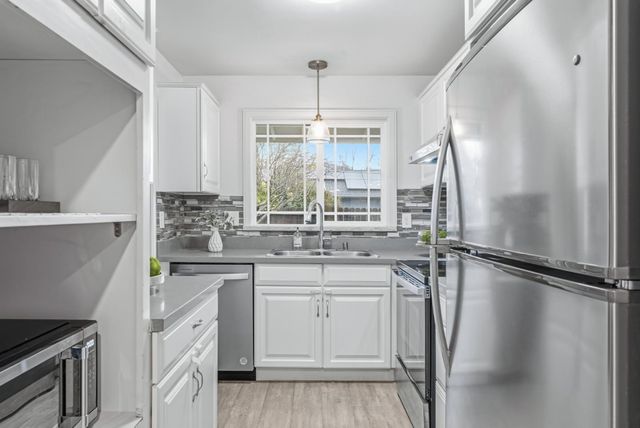 2427 Holland Street, San Mateo, CA 94403