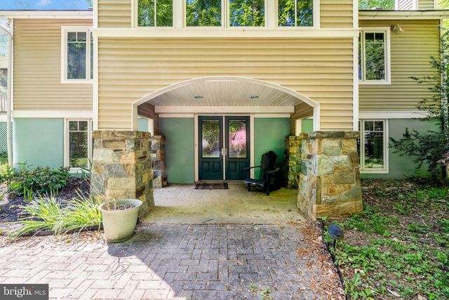 9328 GARDEN CT, Potomac, MD 20854