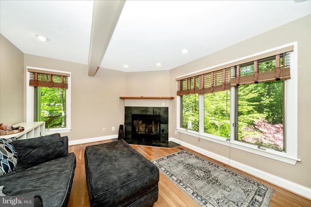 9328 GARDEN CT, Potomac, MD 20854