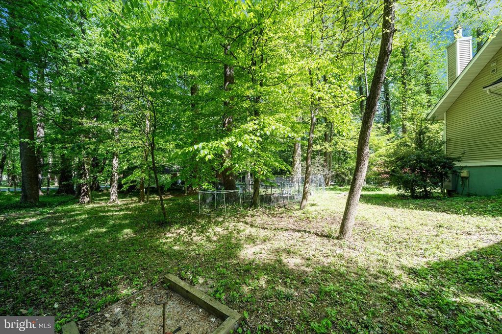 Image 50 of property listing at 9328 GARDEN CT, Potomac, MD 20854