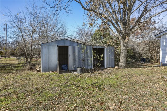 209 Kessler Drive, Granbury, TX 76048