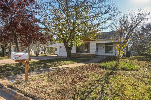 209 Kessler Drive, Granbury, TX 76048