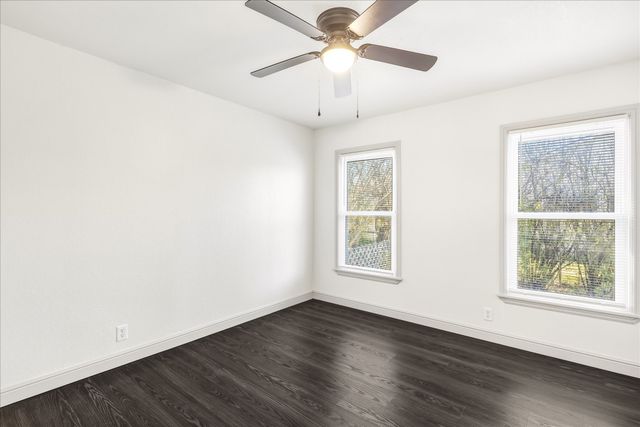 209 Kessler Drive, Granbury, TX 76048