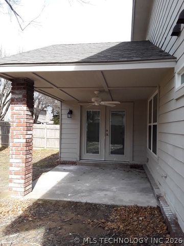 9224 S Hudson Avenue, Tulsa, OK 74137
