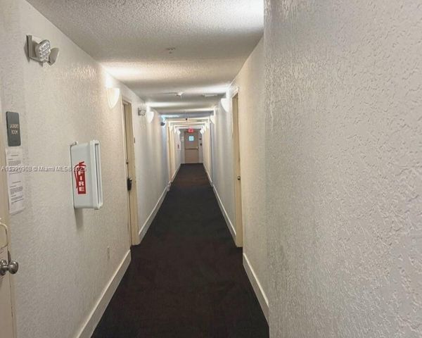 7326 Collins Ave 205, Miami Beach, FL 33141