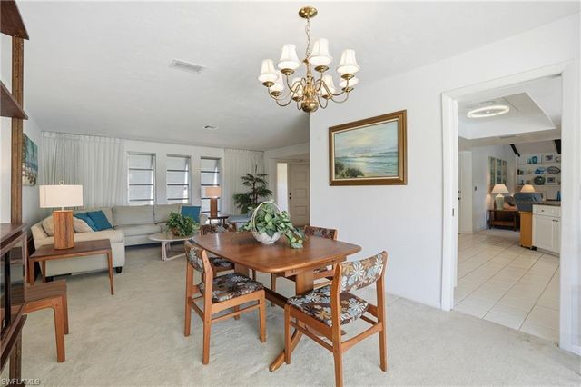 3878 SE 7th PL, Cape Coral, FL 33904