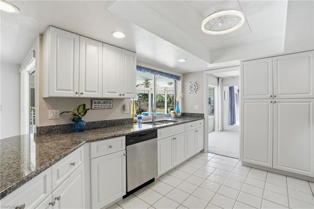 3878 SE 7th PL, Cape Coral, FL 33904