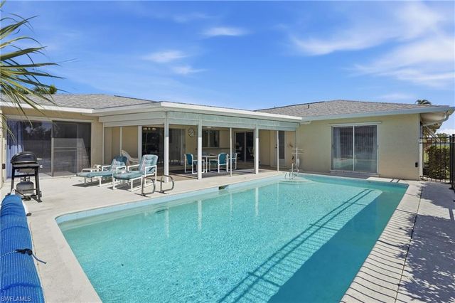 3878 SE 7th PL, Cape Coral, FL 33904