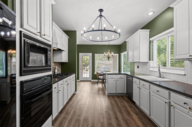 7000 Colberg CT, Austin, TX 78749