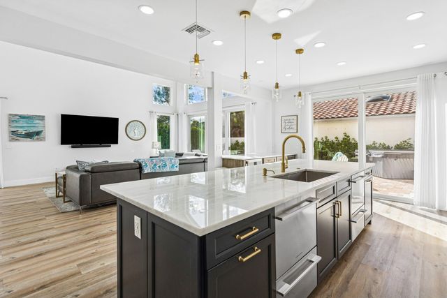 5183 NW 25th Way, Boca Raton, FL 33496