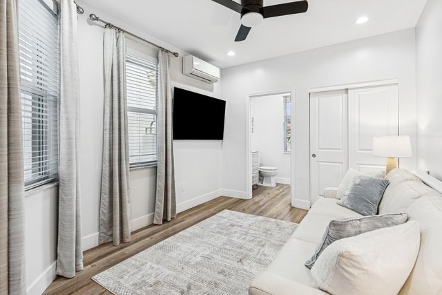 5183 NW 25th Way, Boca Raton, FL 33496