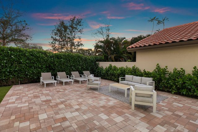 5183 NW 25th Way, Boca Raton, FL 33496