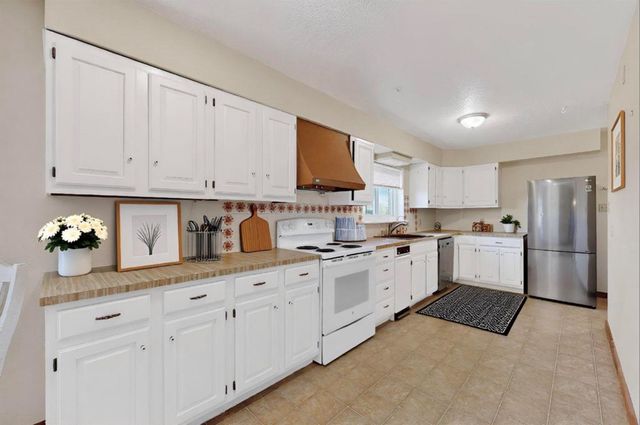 3776 NM 14, Santa Fe, NM 87508