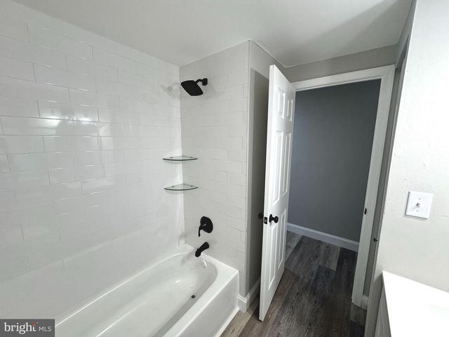 1001 N CHURCH ST, Wilmington, DE 19801