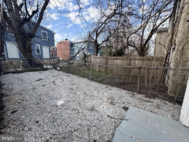 1001 N CHURCH ST, Wilmington, DE 19801