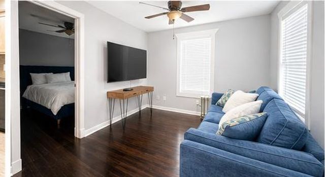 2027 Oxford Street A, Houston, TX 77008