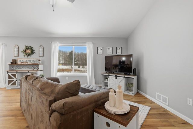 831 FAIRWAY DRIVE, Mosinee, WI 54455