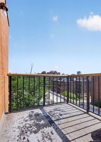 14468 38th Avenue 703, Flushing, NY 11354