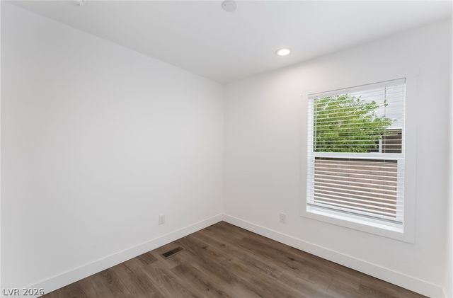 5868 East Carey Avenue, Las Vegas, NV 89156