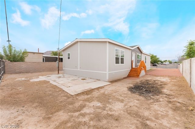 5868 East Carey Avenue, Las Vegas, NV 89156