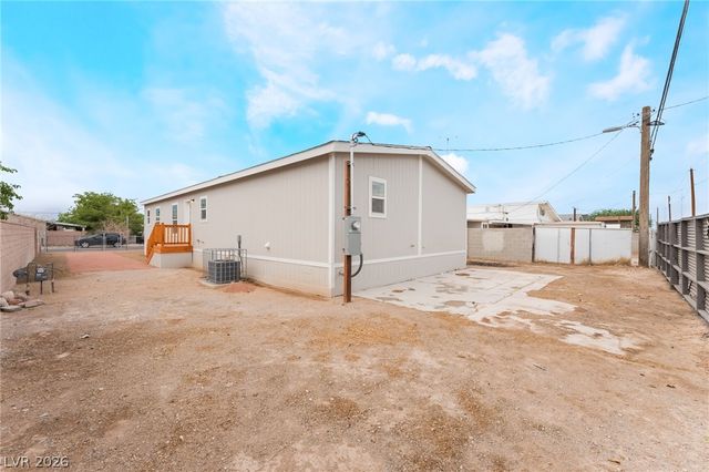 5868 East Carey Avenue, Las Vegas, NV 89156