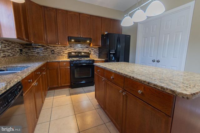 103 LACOSTA BLVD, Martinsburg, WV 25405