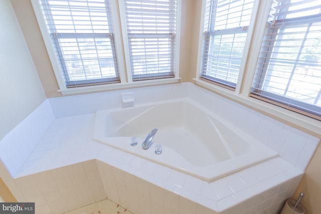 103 LACOSTA BLVD, Martinsburg, WV 25405