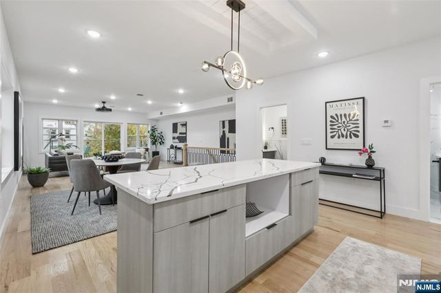 78 Beacon Avenue 2, Jersey City, NJ 07306