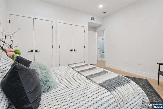 78 Beacon Avenue 2, Jersey City, NJ 07306