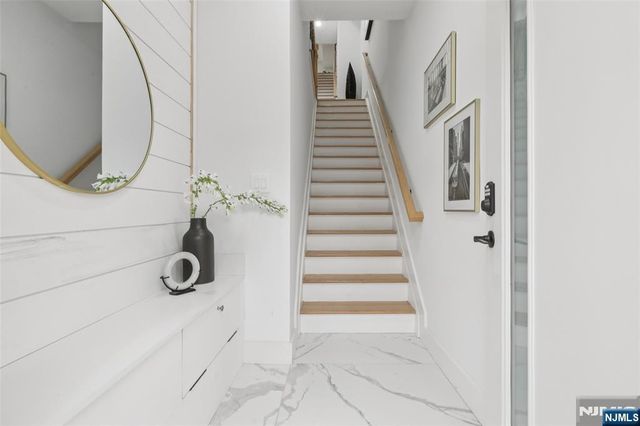 78 Beacon Avenue 2, Jersey City, NJ 07306