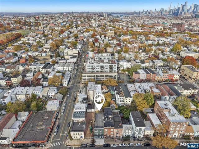 78 Beacon Avenue 2, Jersey City, NJ 07306