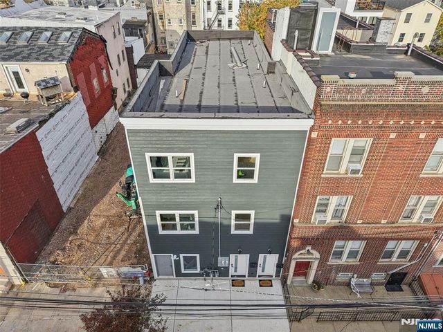 78 Beacon Avenue 2, Jersey City, NJ 07306