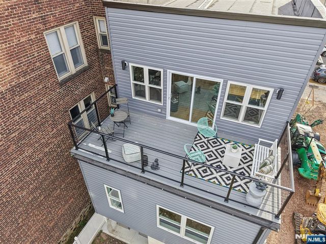 78 Beacon Avenue 2, Jersey City, NJ 07306