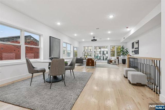 78 Beacon Avenue 2, Jersey City, NJ 07306