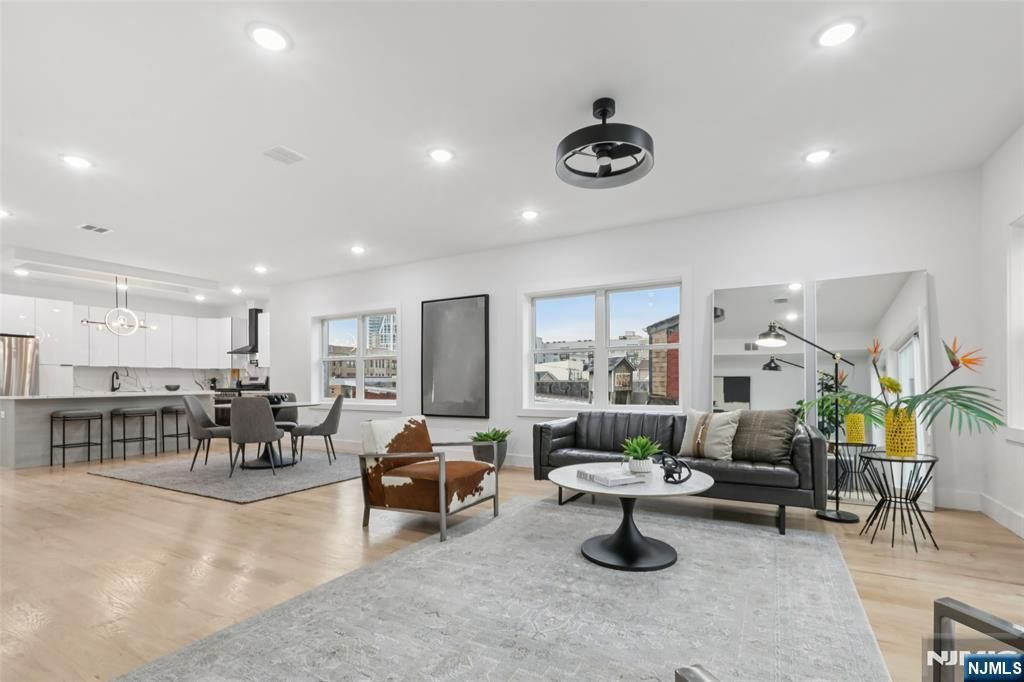 78 Beacon Avenue 2, Jersey City, NJ 07306